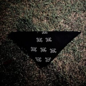 Black GULKAAR Noir bandana in Pakistan by Maikhana, minimal streetwear fashion accessory
