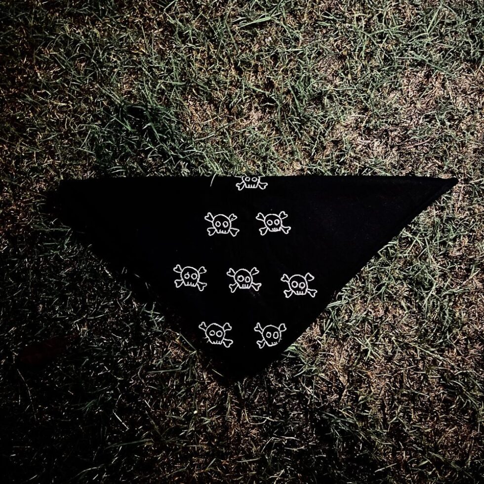 Black GULKAAR Noir bandana in Pakistan by Maikhana, minimal streetwear fashion accessory